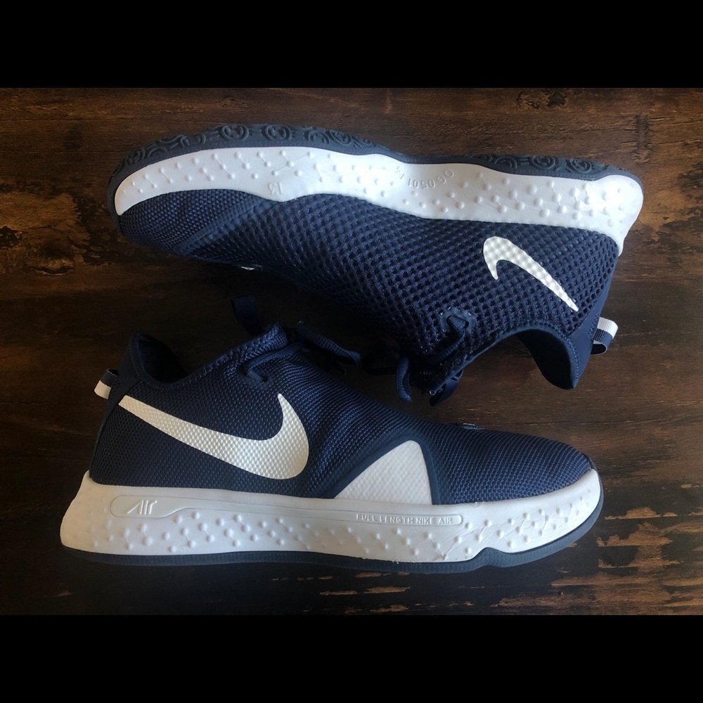 Men’s Nike PG 4’s